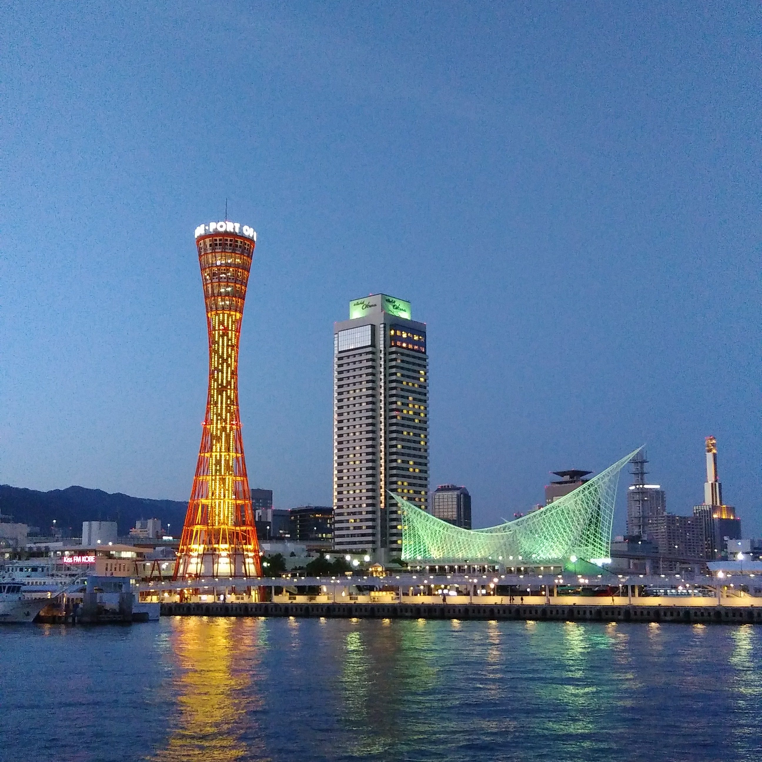 神戸を歩く。異人館、ポートタワー、旧居留地(*^^)v