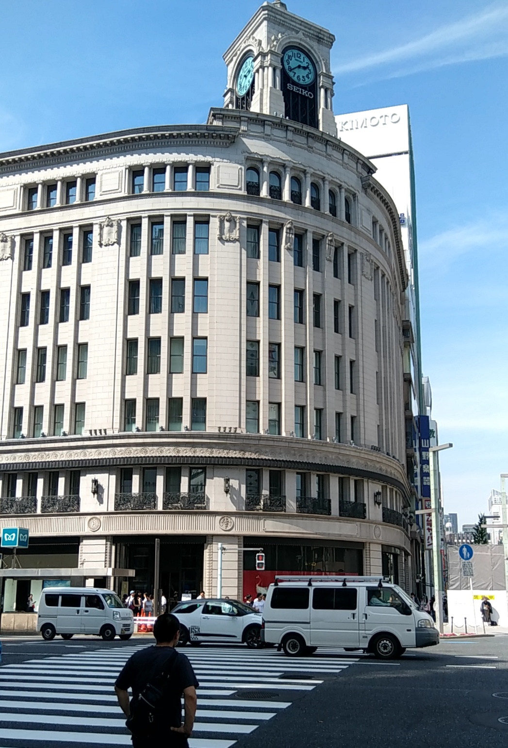 銀座的な一日を過ごしてみようと・・・(^^)/