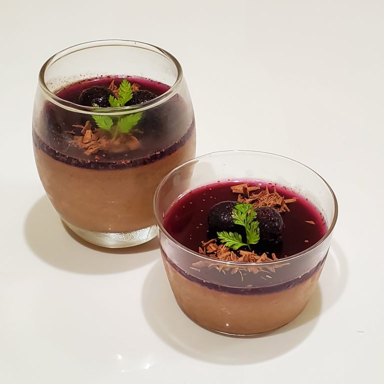 【男の手料理】パンナコッタ（Chocolate & Blueberry）。